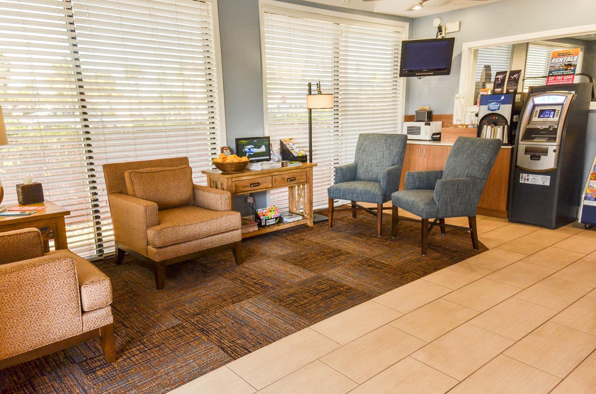 Days Inn By Wyndham Cocoa Beach Port Canaveral Екстериор снимка