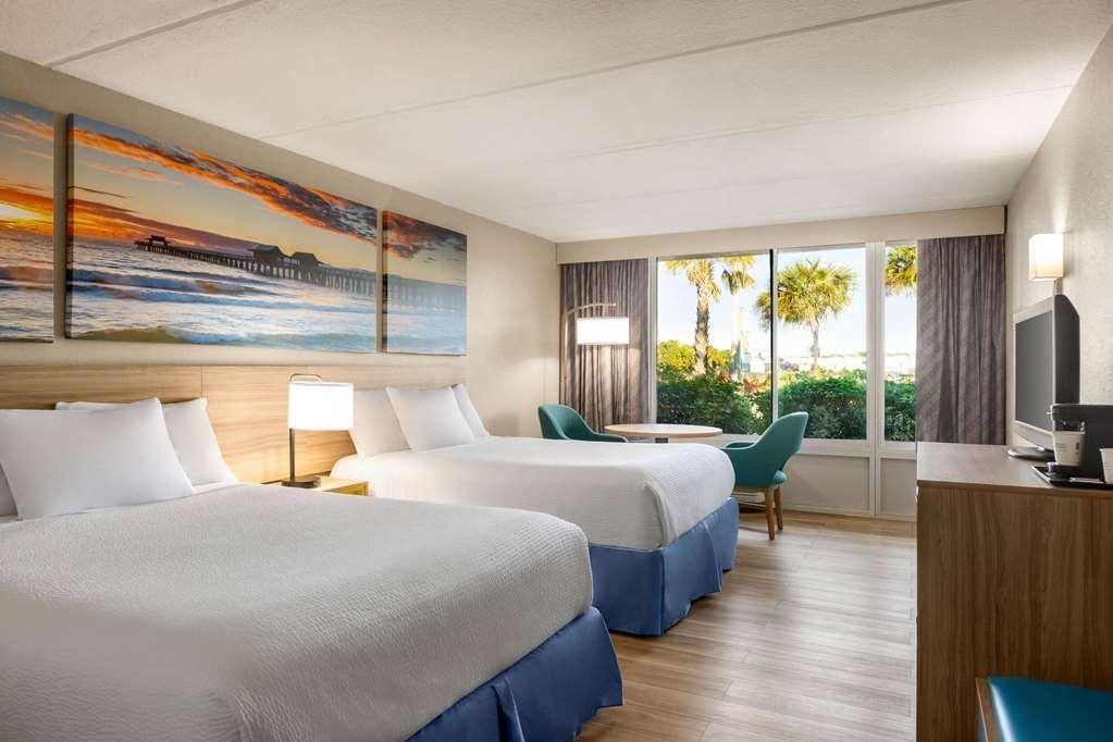 Days Inn By Wyndham Cocoa Beach Port Canaveral Стая снимка